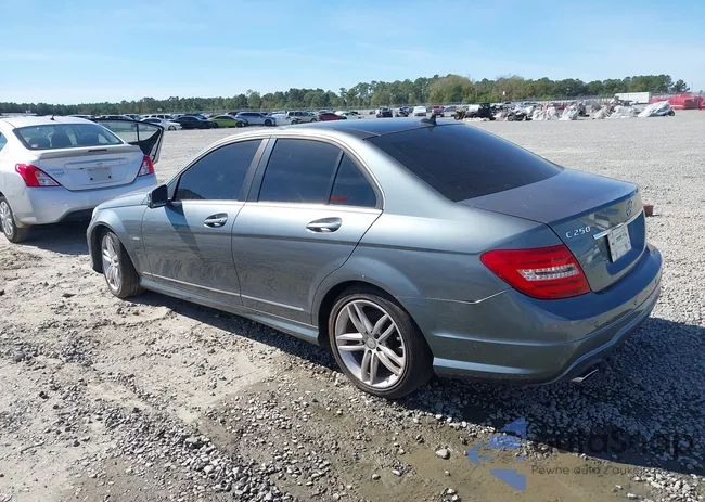 WDDGF4HBXCR196608: 43532539