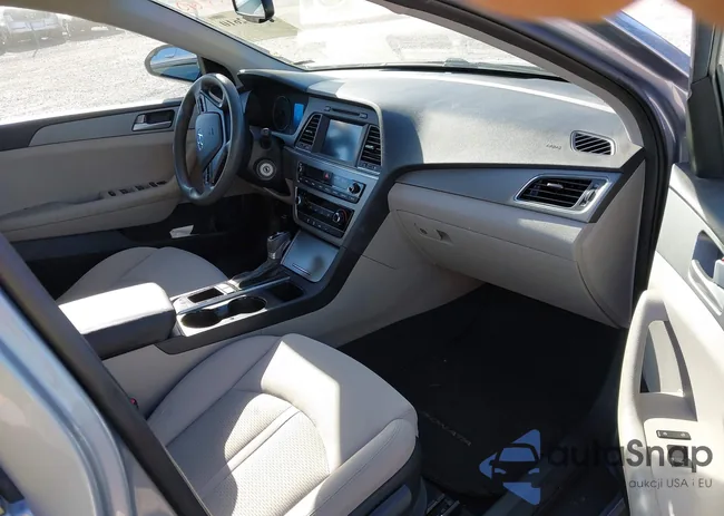 5NPE24AF8GH435940: 43532610