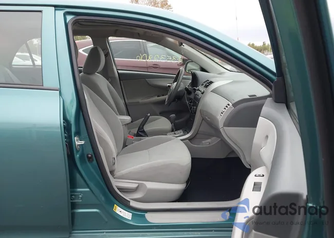 2T1BU4EE6AC294049: 43532806