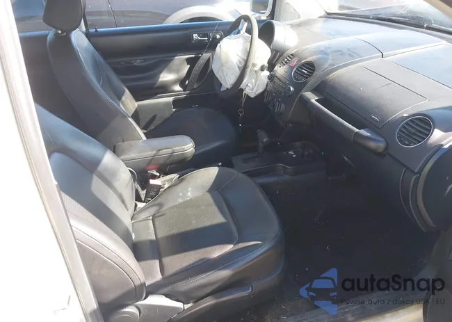 3VWPG3AG4AM007875: 43532854