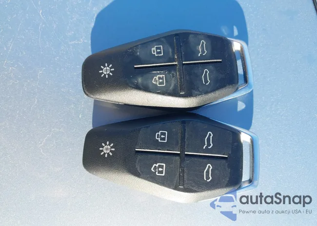 VCF1ZBU23PG004305: 43532955