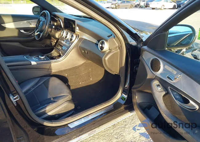 55SWF8DB1LU323688: 43533520