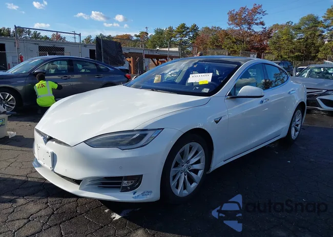 5YJSA1E29JF257229: 43533555