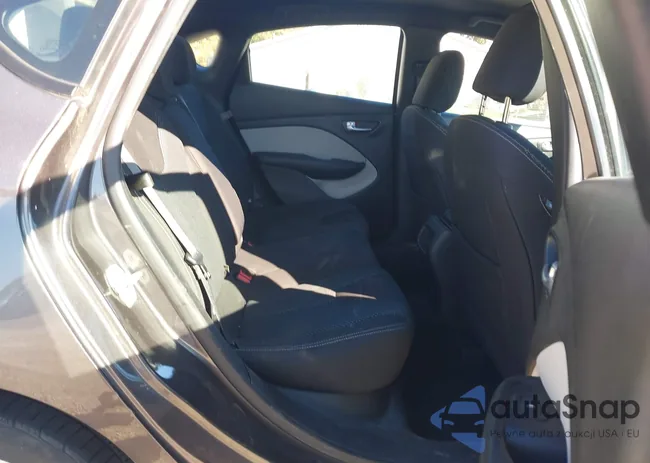 1C3CDFBBXFD237460: 43533608