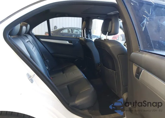 WDDGF8AB0DR284247: 43533766