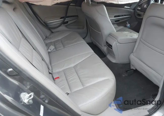 1HGCP3F89AA006044: 43533074