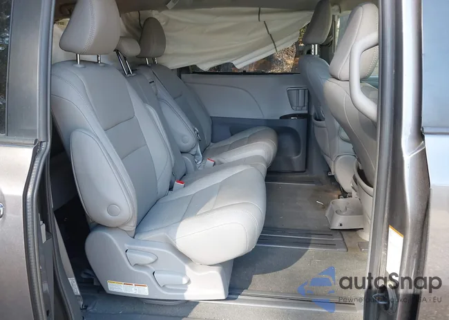 5TDYZ3DCXJS960830: 43533195