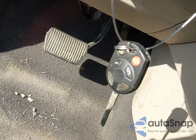 1FADP3F27HL212773: 43534040