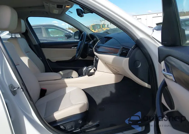 WBAVL1C50FVY41397: 43534301