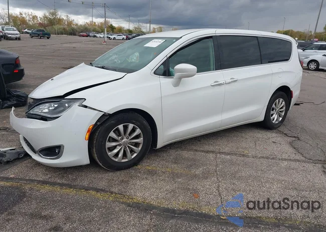 2C4RC1FG3JR289682: 43534346