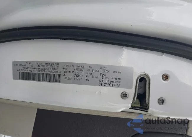 2C4RC1FG3JR289682: 43534346