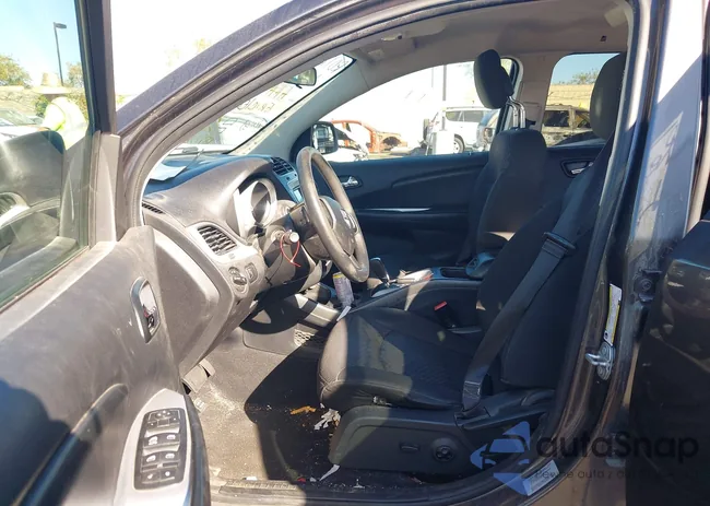 3C4PDCBG9HT511154: 43535443