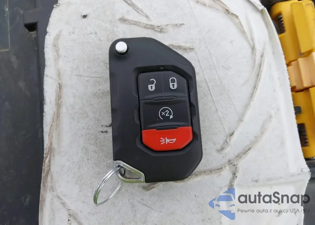 1C4RJXP6XRW116100: 43535540