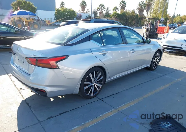 1N4BL4CV6LC230181: 43535971