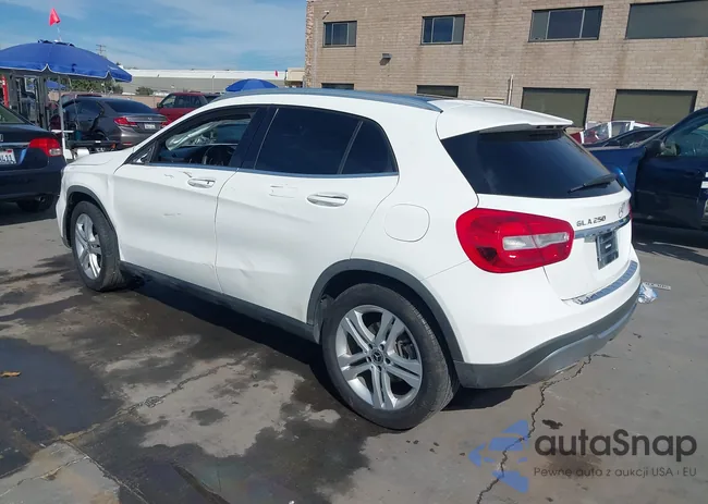 WDCTG4EB3KJ636767: 43535179