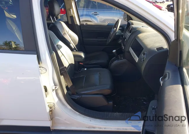 1C4NJDBB1ED528753: 43535202