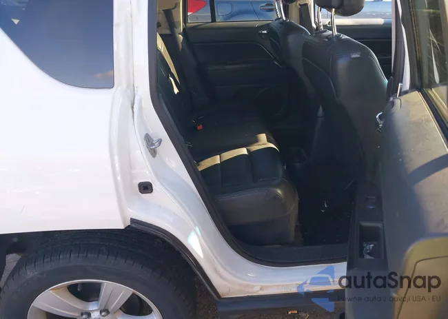 1C4NJDBB1ED528753: 43535202