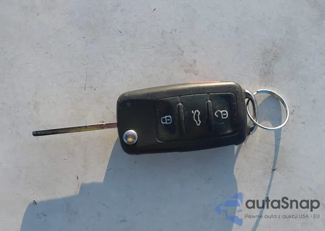 3VW2K7AJ0CM351086: 43535373