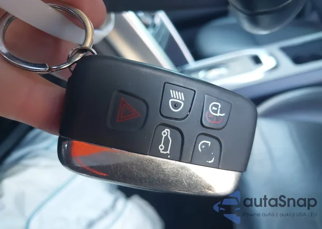 SALCP2RX0JH748330: 43536611