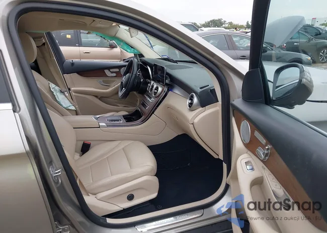 W1N0G8DB5LF859553: 43536914