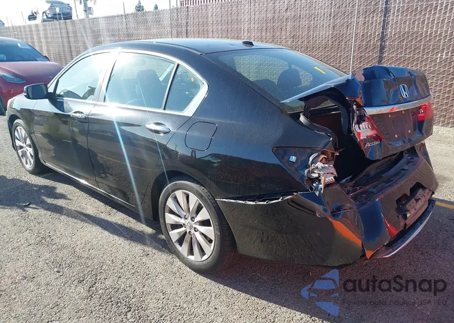 1HGCR2F83DA006582: 43537616