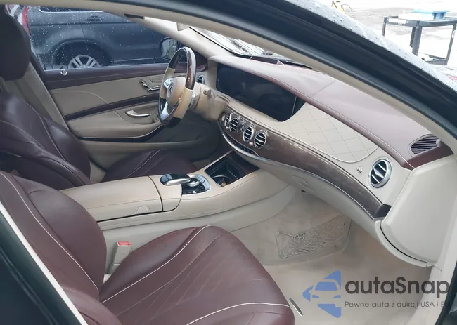 WDDUG8DB3JA371856: 43537677