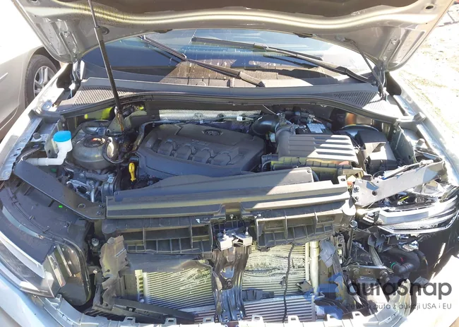 3VV8B7AX6RM106479: 43537761