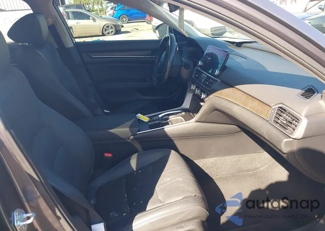 1HGCV3F90MA013726: 43538412