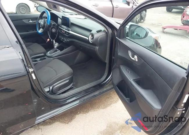 3KPF24AD2ME307115: 43538534