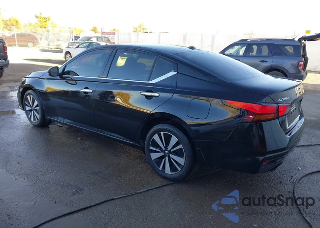 1N4BL4EW8KC201124: 43538558