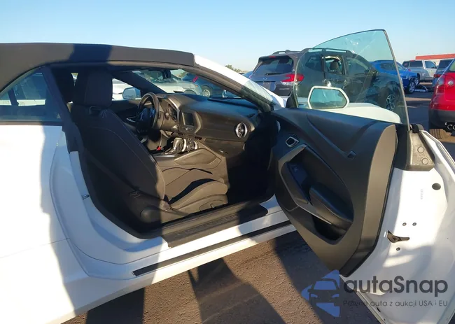 1G1FB3DX7J0119719: 43538559