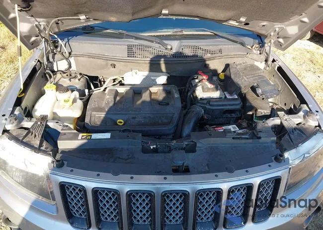 1C4NJDEB3FD208461: 43538606