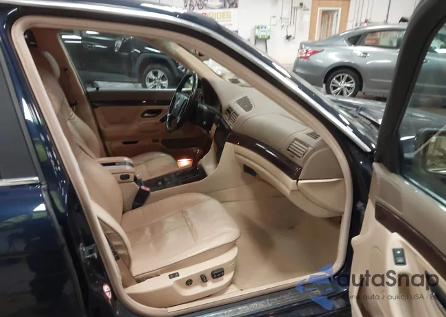 WBAGH83421DP29256: 43538947