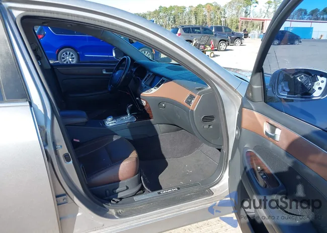 KMHGC4DF8CU207126: 43538006