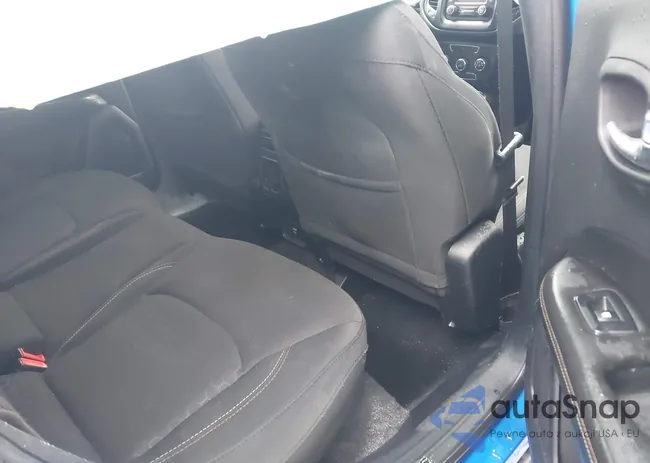 3C4NJCAB4JT124295: 43539841