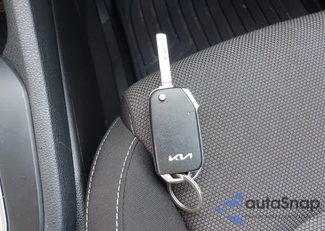 3KPF24AD7PE622884: 43539855