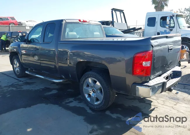 1GCRCSE03BZ282068: 43539197