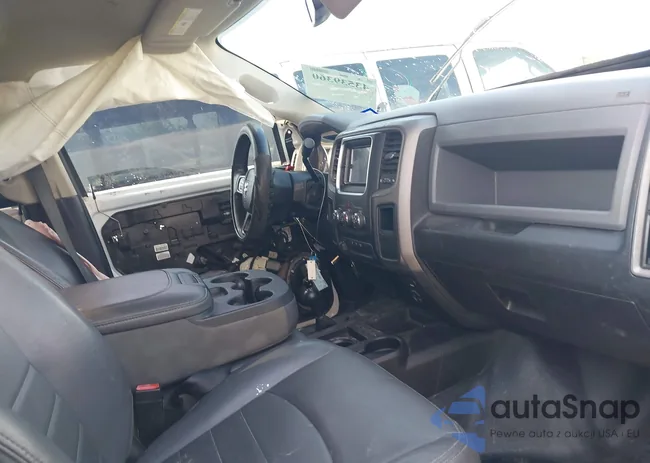 3C6UR5HL6JG307387: 43539360