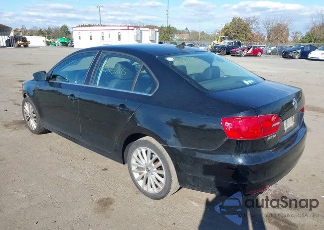 3VWLX7AJ9BM352676: 43540816