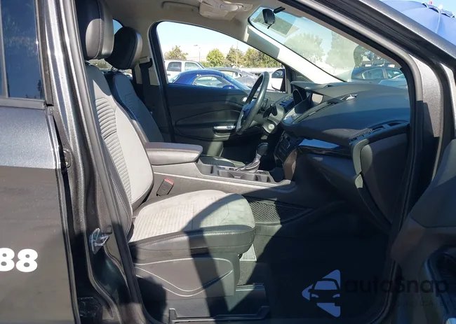 1FMCU0GD7HUC27177: 43539977