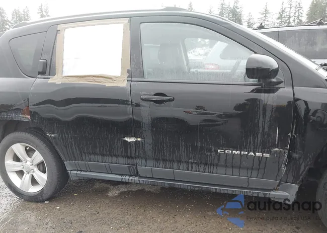 1C4NJCBA0GD665235: 43540274