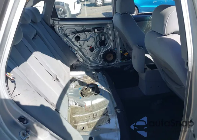 KMHDU46D48U552673: 43541500