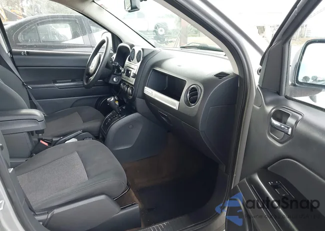 1C4NJCBA6HD147826: 43541620