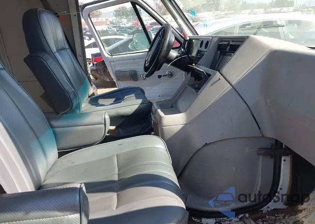 1GCDG15Z3RF184189: 43541905