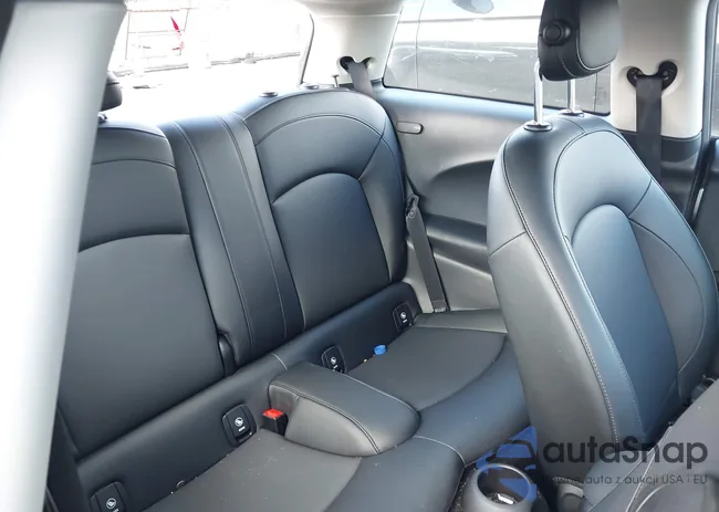 WMWXP5C57G3B77233: 43541099