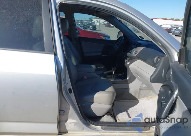 2T3ZF4DV0AW021110: 43541157