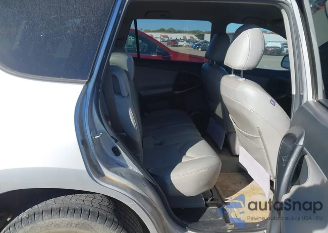 2T3ZF4DV0AW021110: 43541157