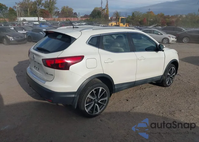 JN1BJ1CR9KW625490: 43542404