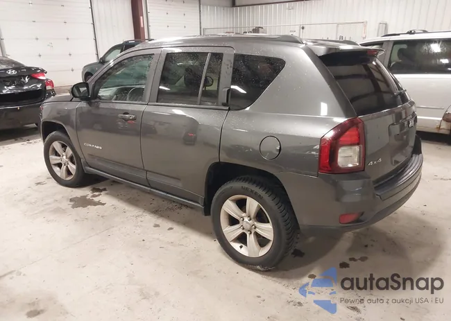 1C4NJDBB5FD153581: 43542893