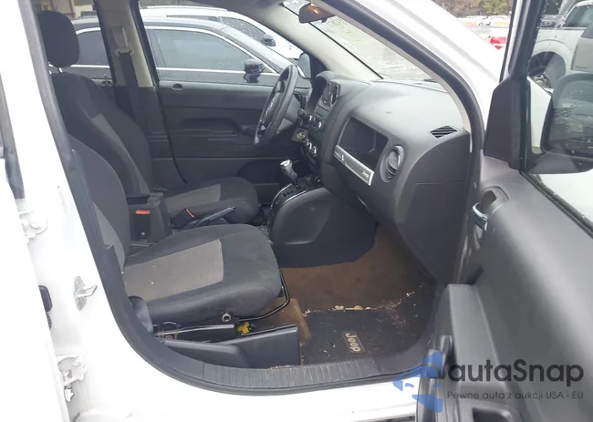 1C4NJCBB5ED753204: 43542071